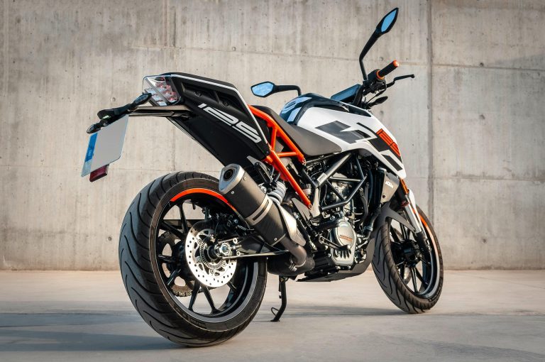 despues de lavar la moto hay que engrasar la cadena