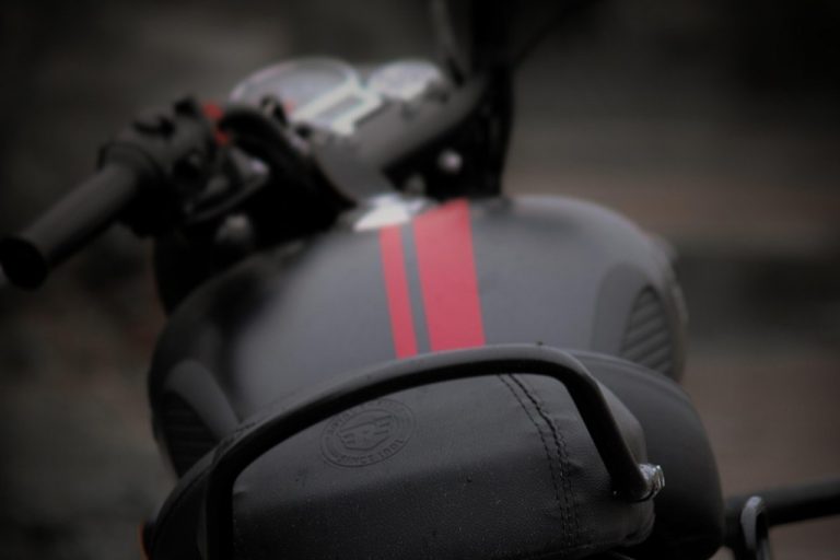 cuanto cuesta lavar una moto​